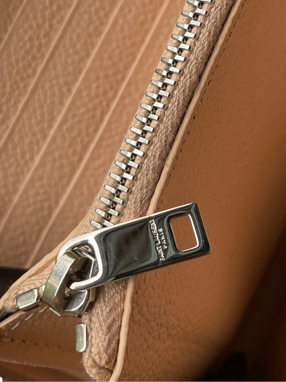 YSL Saint Laurent Beige Long Zip Around Leather Wallet - Picture 5 of 10